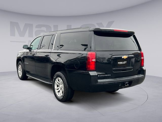 Used 2018 Chevrolet Suburban LT image 3