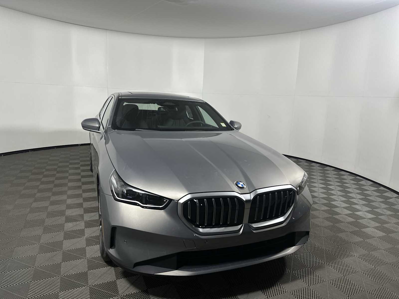 New 2026 BMW 530i xDrive AWD/4WD image 6