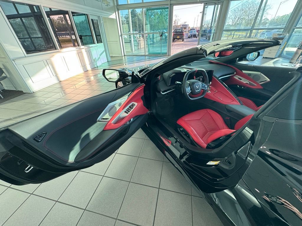 Used 2024 Chevrolet Corvette Stingray Preferred Conv w/ 2LT image 10