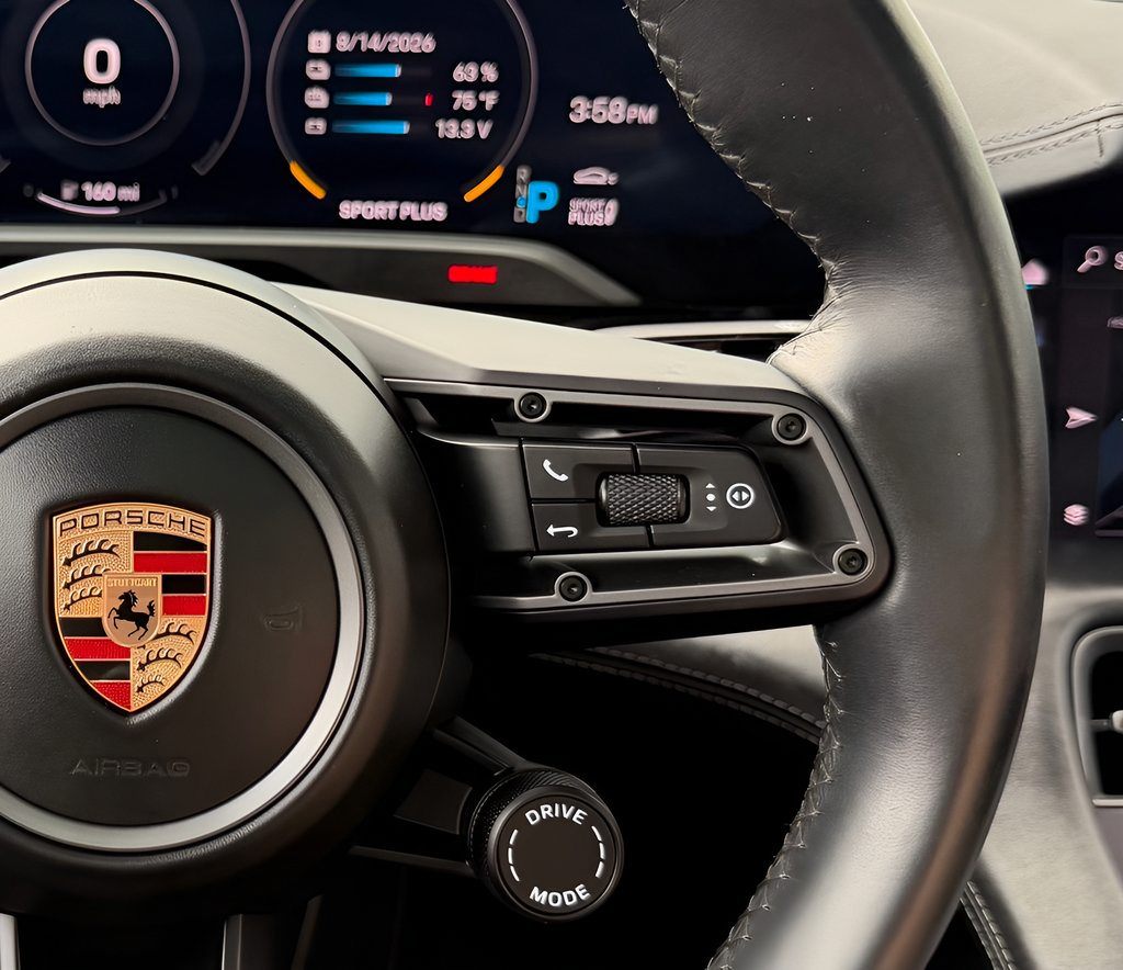 Used 2020 Porsche Taycan Turbo AWD/4WD image 43
