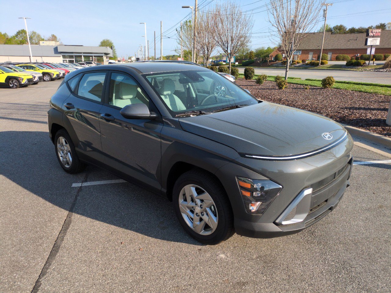 New 2026 Hyundai Kona SE image 1