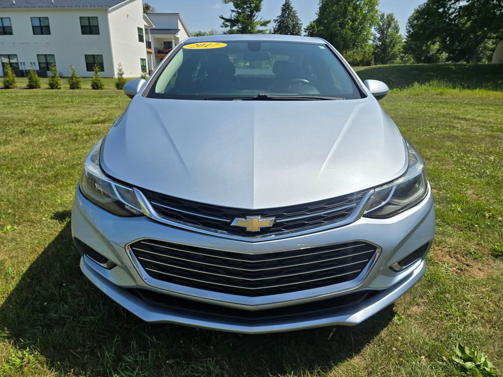 Used 2017 Chevrolet Cruze Premier FWD image 2