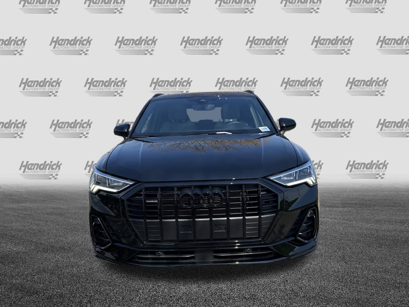 Certified 2025 Audi Q3 2.0T Premium w/ Convenience Package image 3