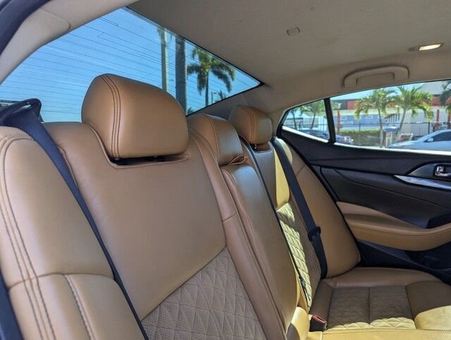 Used 2018 Nissan Maxima SR image 26