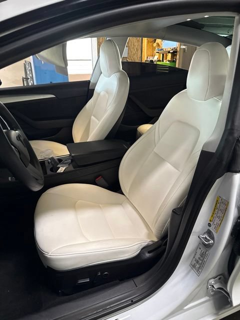 Used 2022 Tesla Model 3 Standard Range RWD image 5