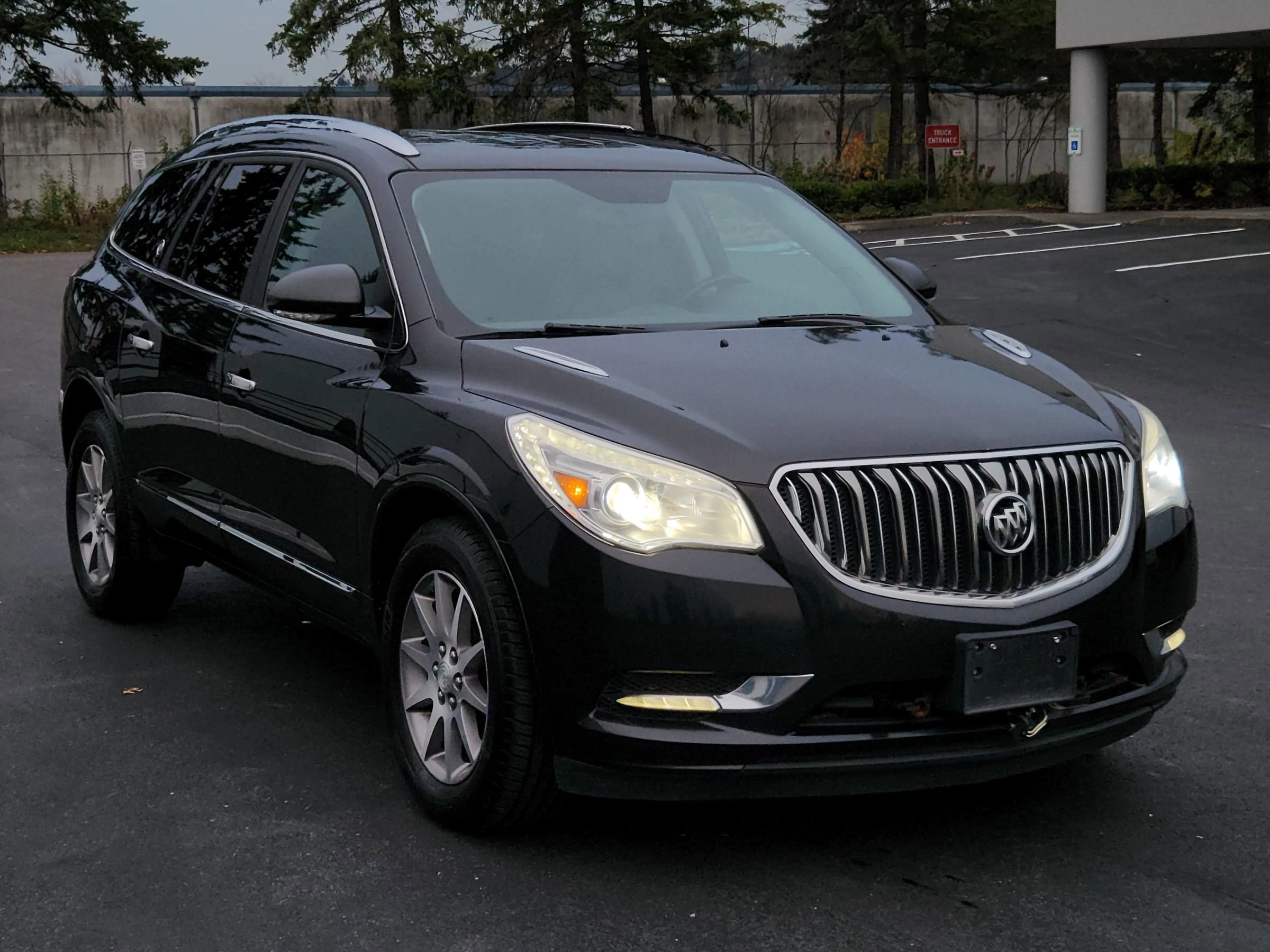 Used 2014 Buick Enclave Leather image 5