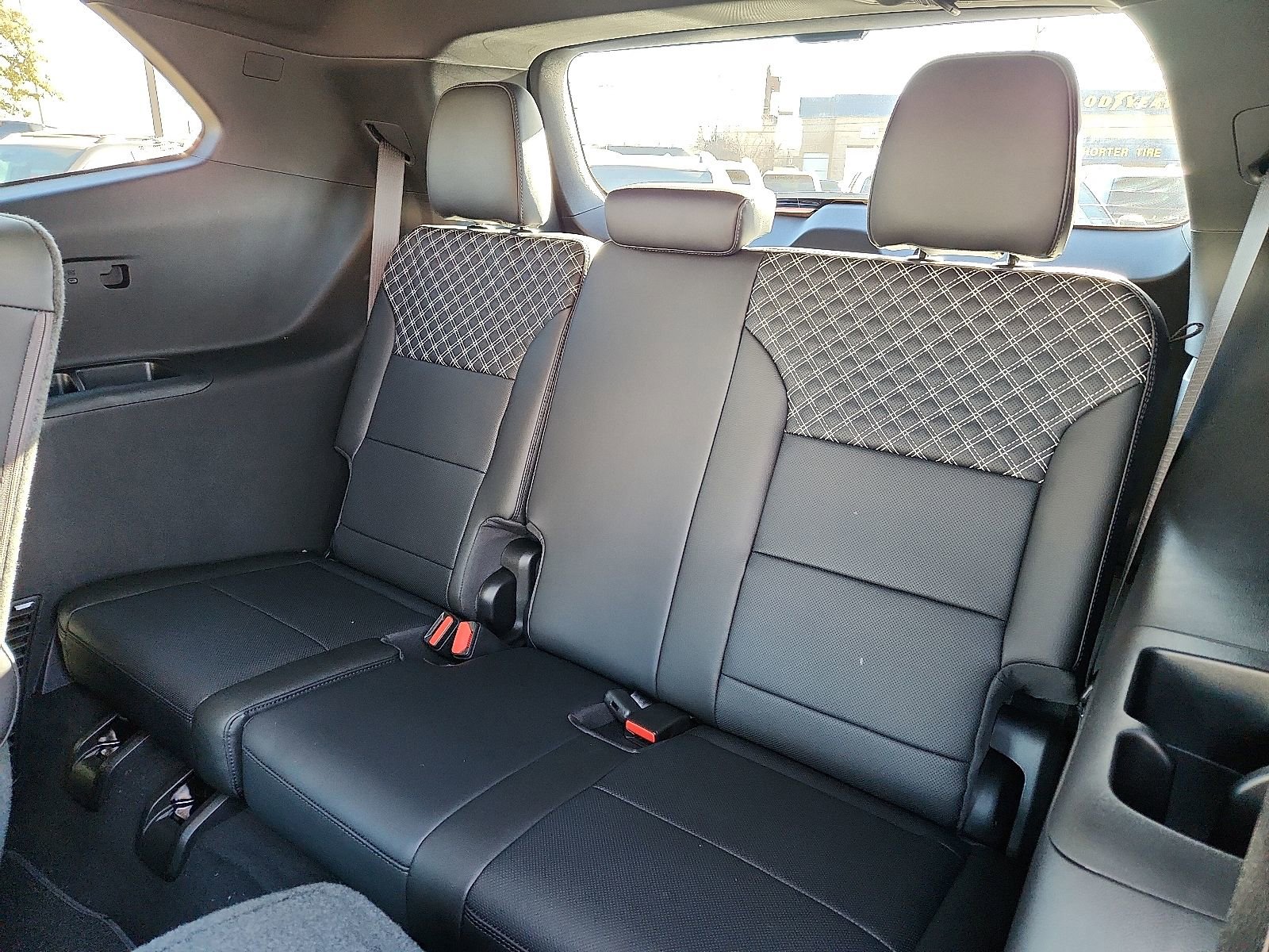 New 2026 GMC Acadia Denali w/ Super Cruise Package image 8