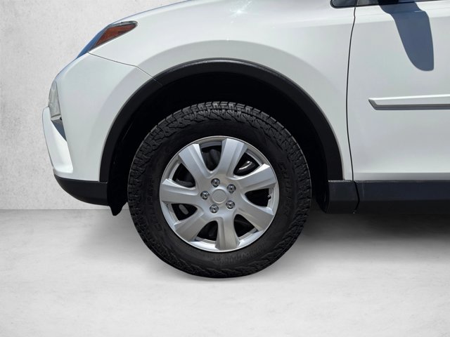Used 2017 Toyota RAV4 LE FWD image 21