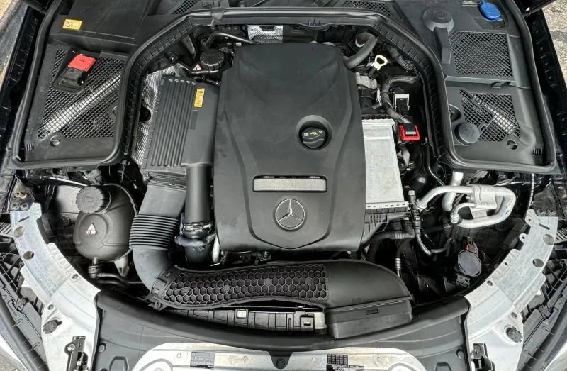 Used 2015 Mercedes-Benz C 300 4MATIC Sedan image 15