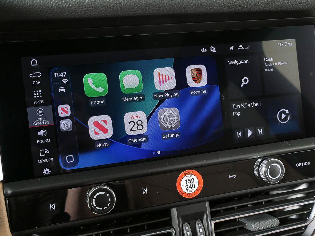 Certified 2026 Porsche Macan Turbo AWD/4WD image 15