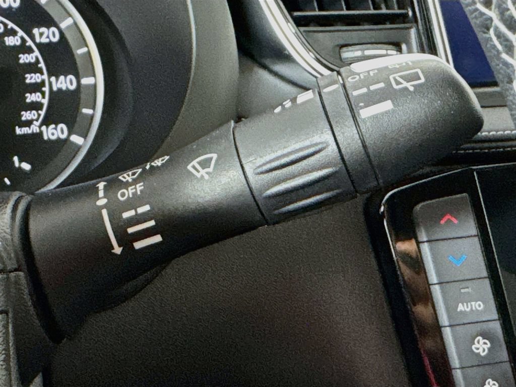 Certified 2023 INFINITI QX50 Luxe FWD image 16