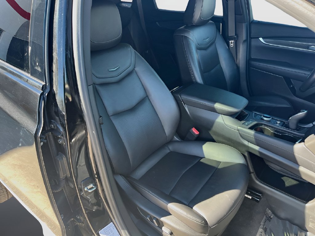 Used 2023 Cadillac XT5 Sportv w/ Technology Package AWD/4WD image 30
