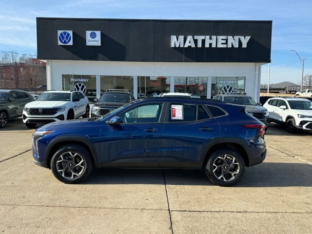 Used 2024 Chevrolet Trax LT w/ Driver Confidence Package image 3