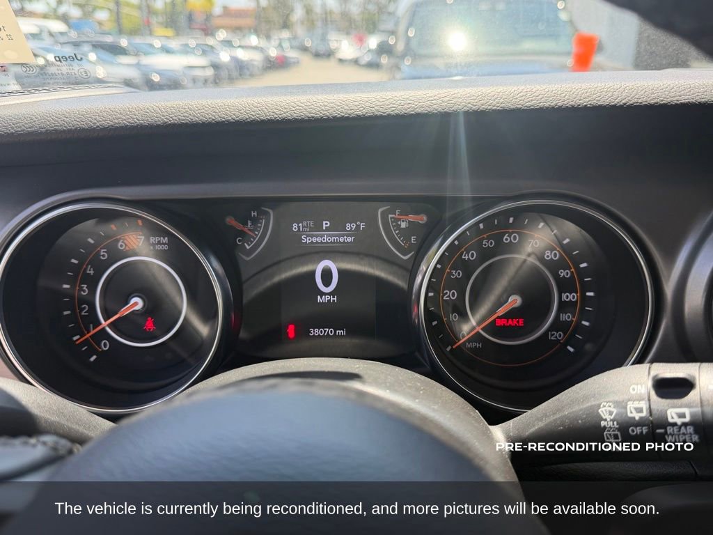 Used 2022 Jeep Wrangler Sport AWD/4WD image 16