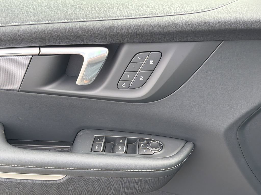 New 2026 Buick Enclave Sport Touring w/ Power Package FWD image 15