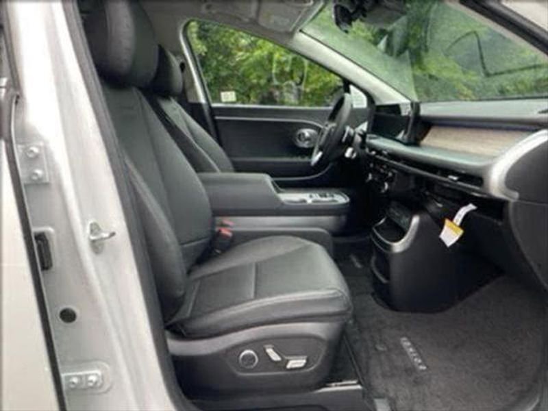 New 2026 Hyundai Ioniq 9 SEL image 24