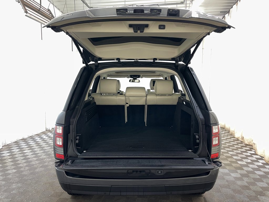 Used 2016 Land Rover Range Rover HSE image 47