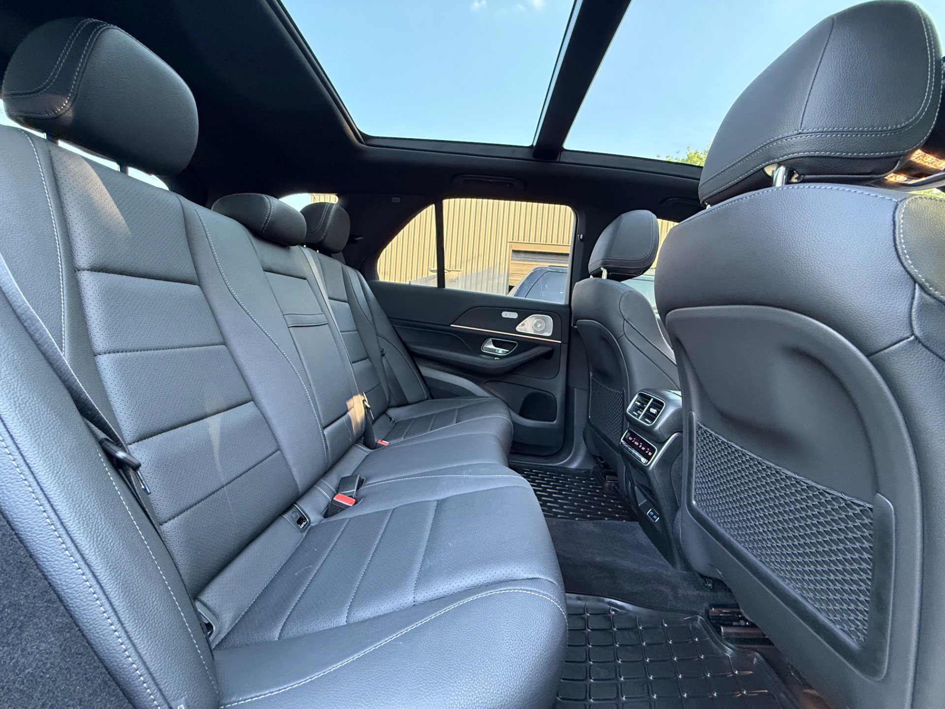 Used 2025 Mercedes-Benz GLE 450 4MATIC image 16