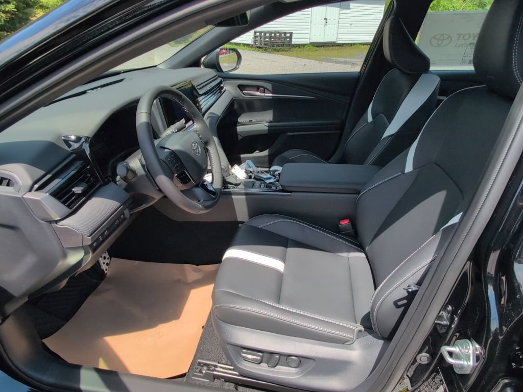 Certified 2026 Toyota Camry SE w/ Convenience Package FWD image 18