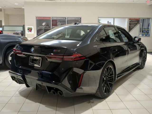 Used 2025 BMW M5 image 5
