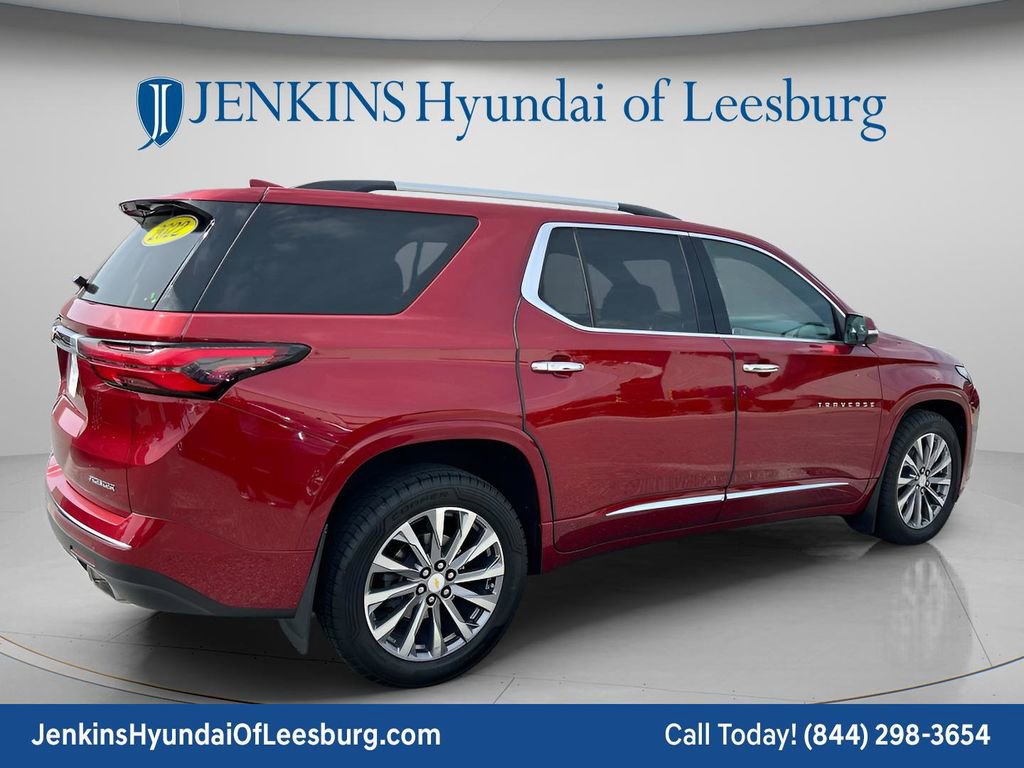 Used 2022 Chevrolet Traverse Premier FWD image 4