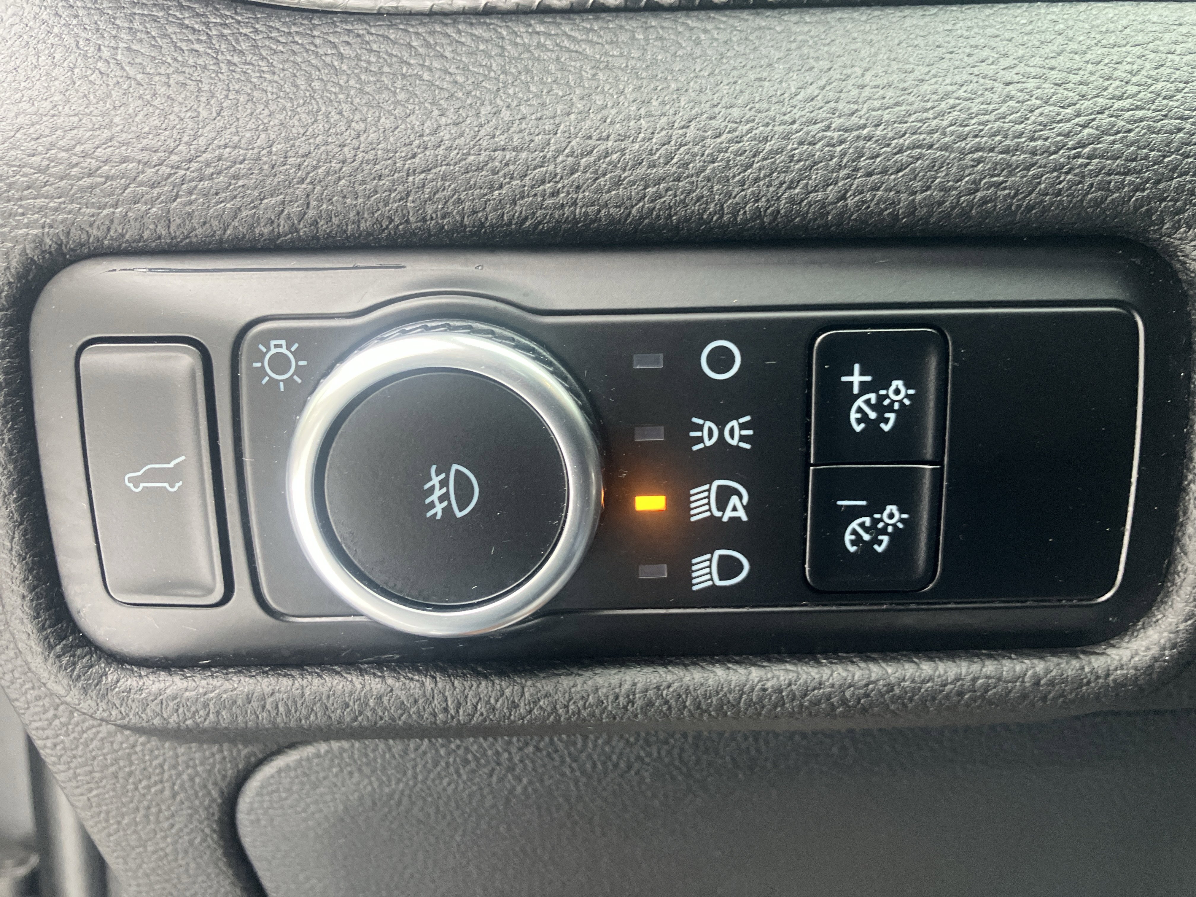 Used 2023 Ford Explorer ST-Line w/ Class IV Trailer Tow Package image 23