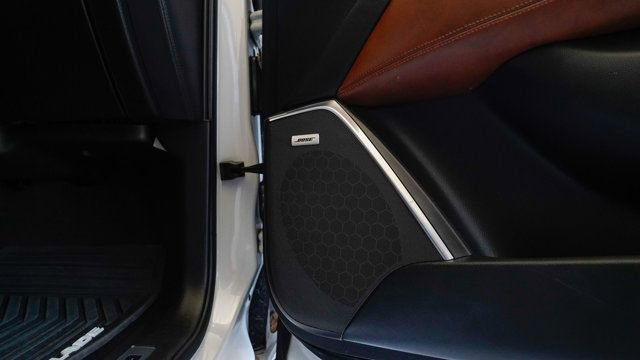 Used 2019 Cadillac Escalade ESV Premium Luxury image 77