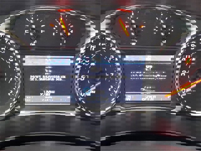 Used 2024 GMC Terrain SLT image 10