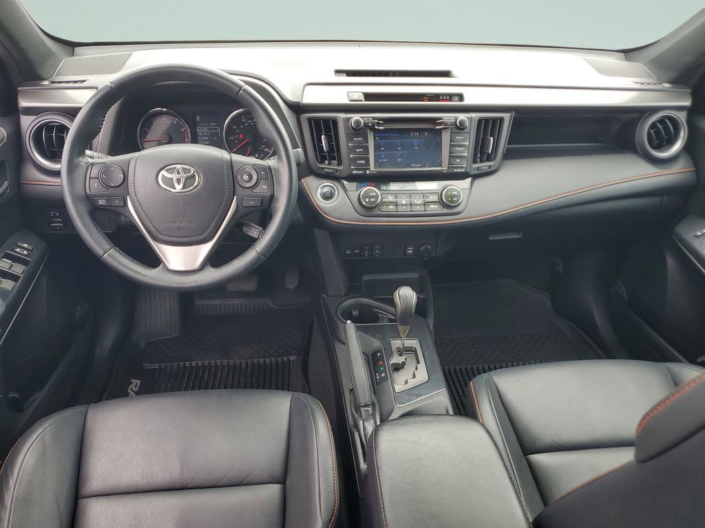 Used 2017 Toyota RAV4 SE AWD/4WD image 10
