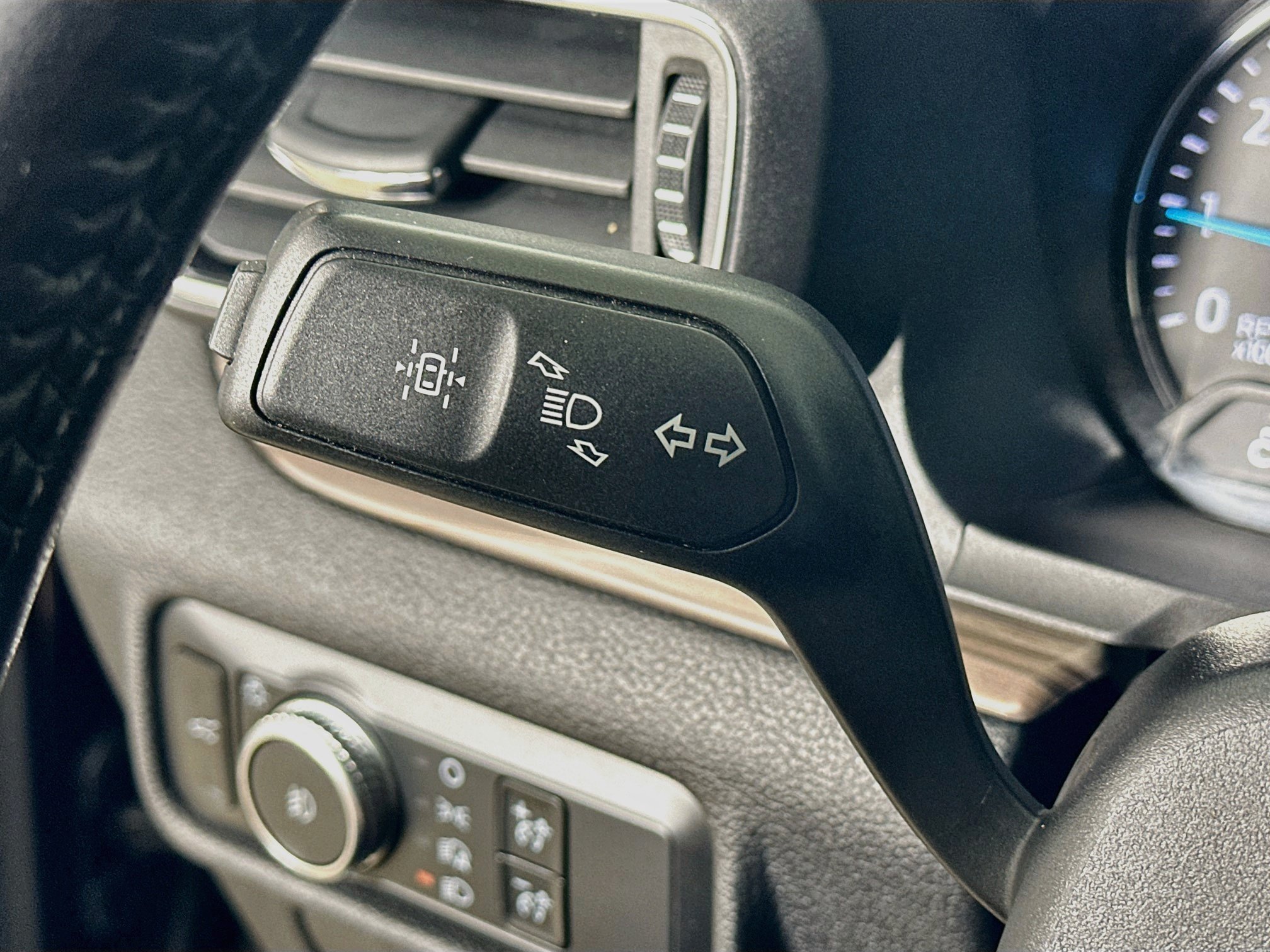 Used 2020 Ford Explorer Limited AWD/4WD image 20