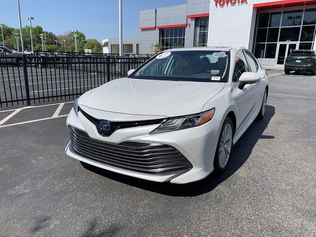 Certified 2020 Toyota Camry XLE w/ Driver Assist Package image 4