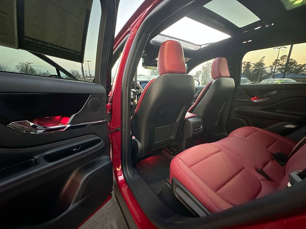 Certified 2025 Lincoln Corsair Reserve image 17