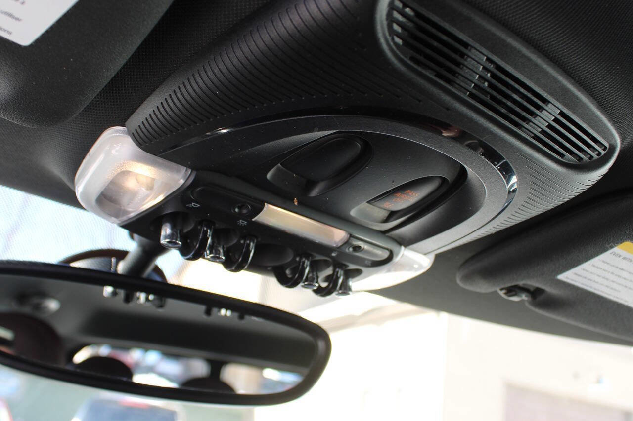 Used 2016 MINI Cooper Clubman S image 36