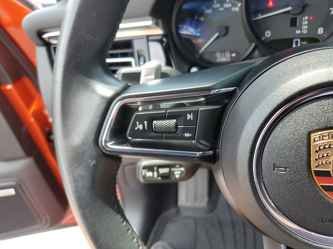 Used 2025 Porsche Macan AWD/4WD image 26