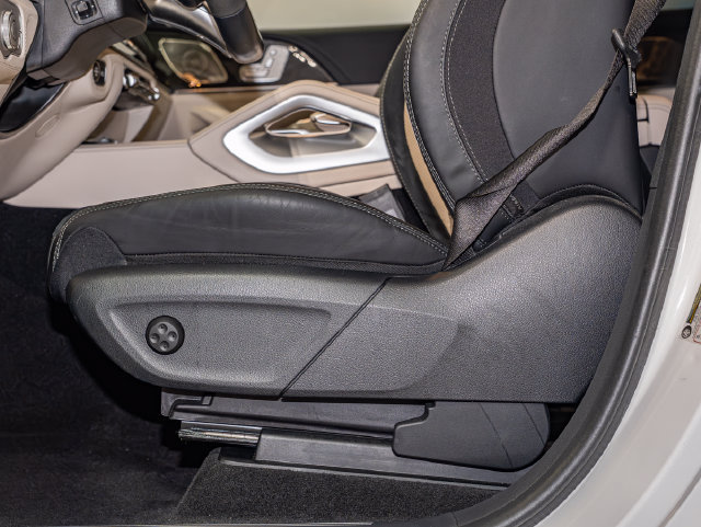 Certified 2024 Mercedes-Benz GLE 53 AMG 4MATIC Coupe image 15