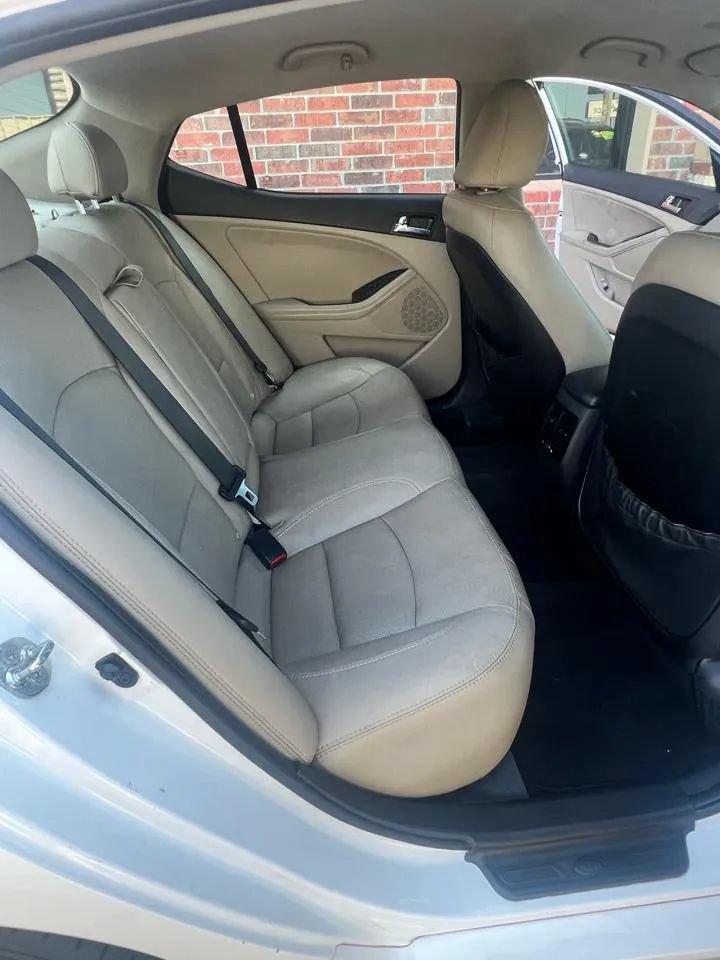Used 2012 Kia Optima EX FWD image 32