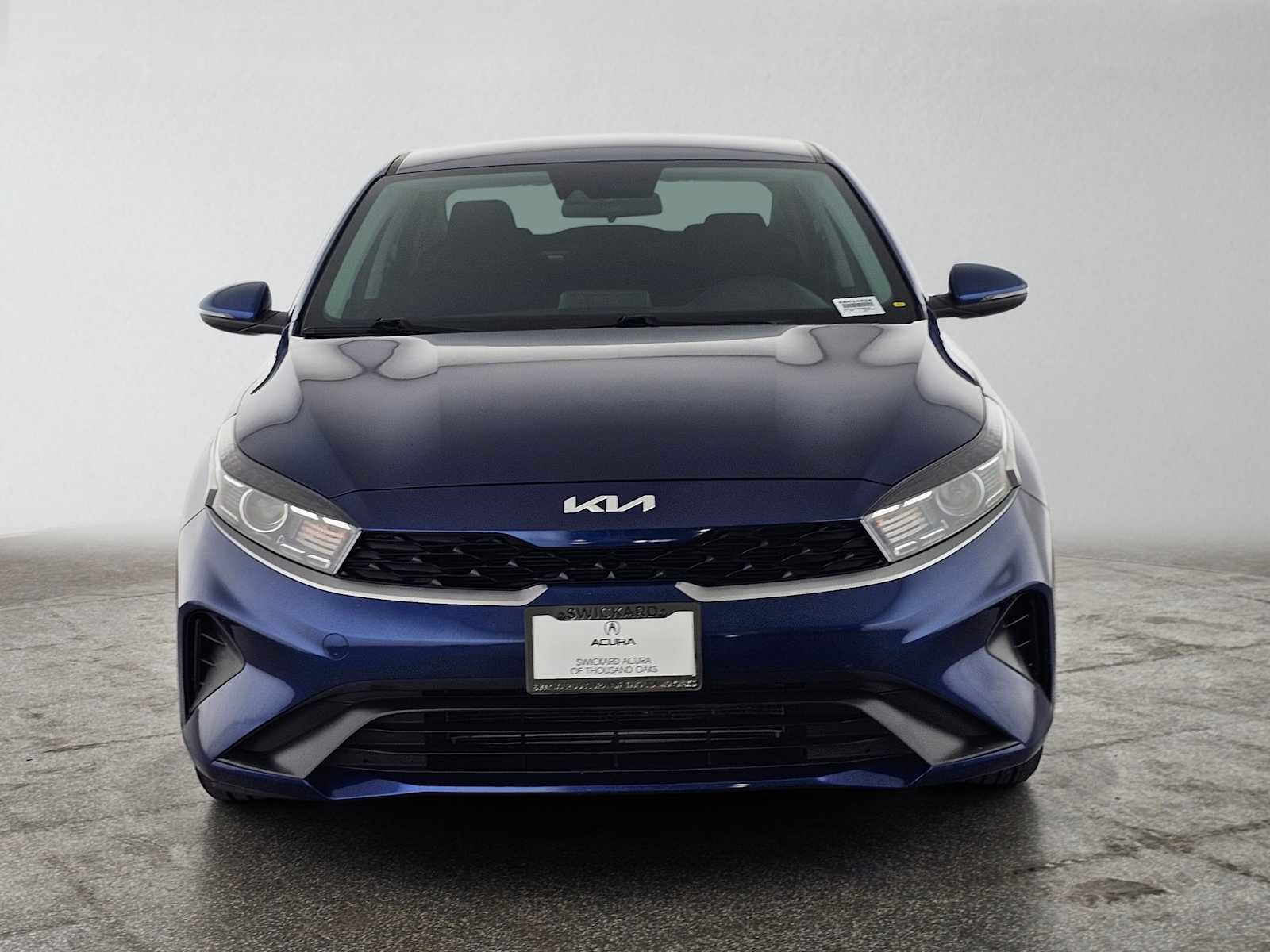 Used 2023 Kia Forte LXS w/ LXS Technology Package FWD image 8