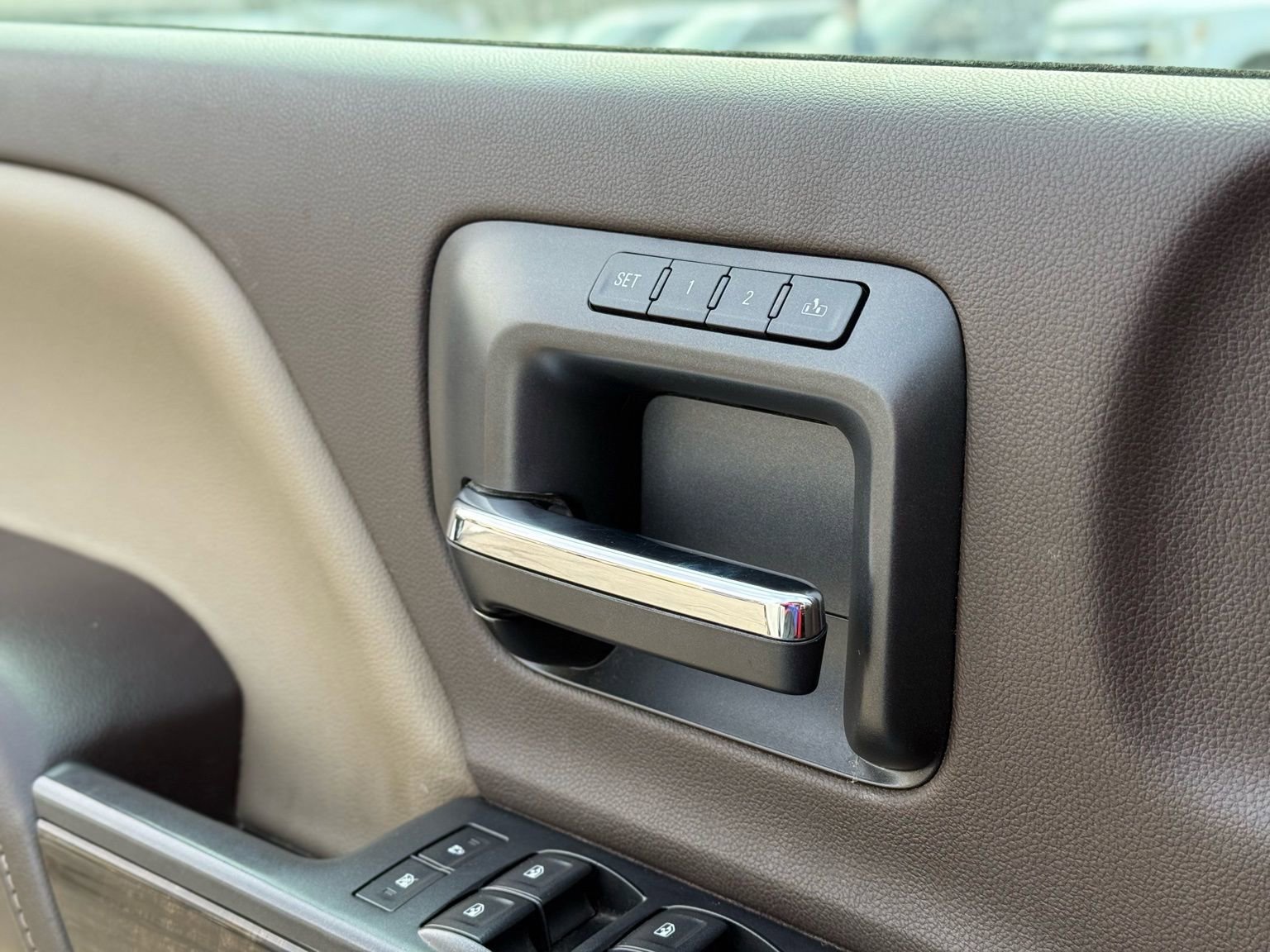 Used 2016 GMC Sierra 2500 Denali w/ Duramax Plus Package image 17