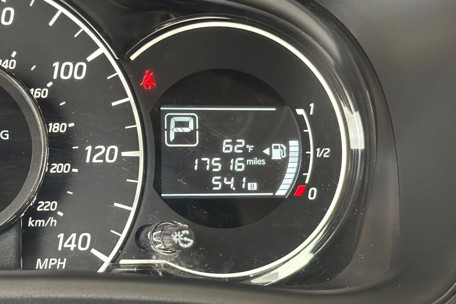 Used 2016 Nissan Versa Note FWD image 29