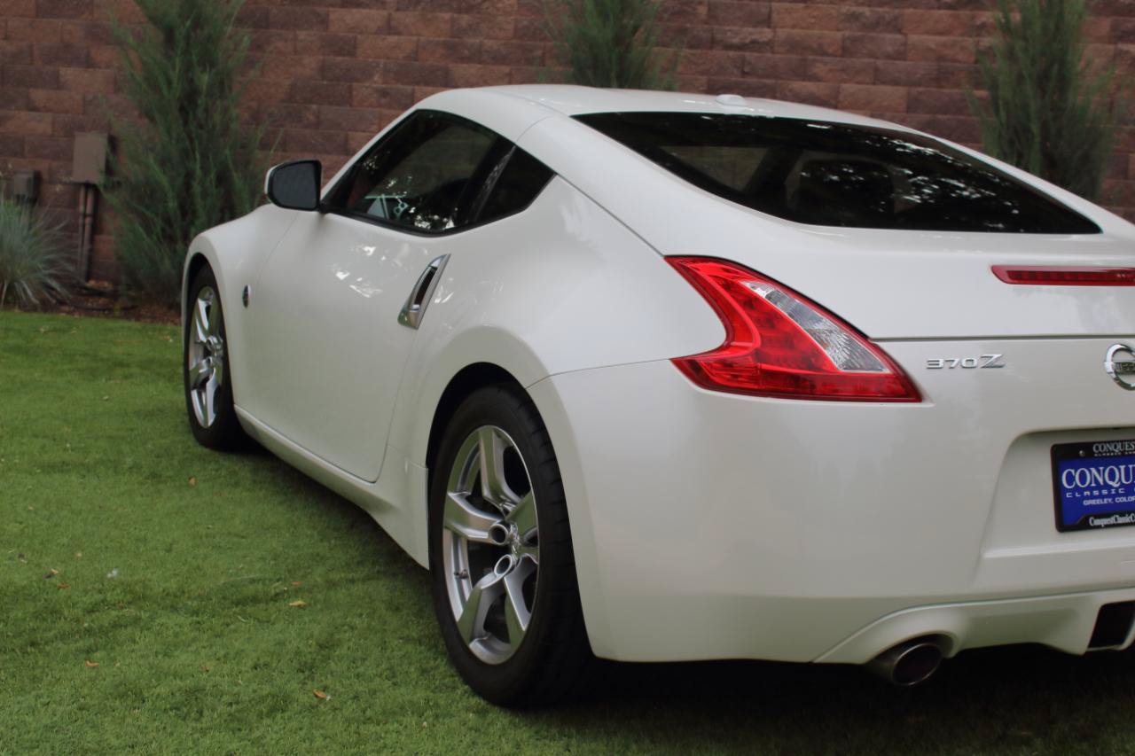 Used 2009 Nissan 370Z Touring RWD image 27