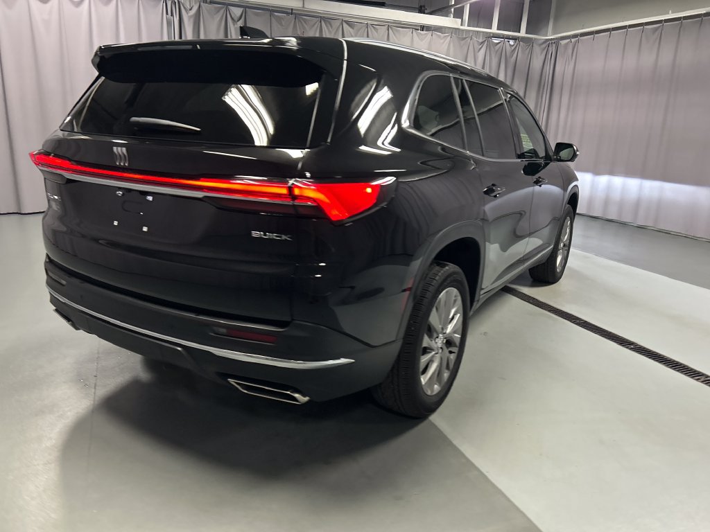 Used 2026 Buick Enclave Preferred FWD image 7