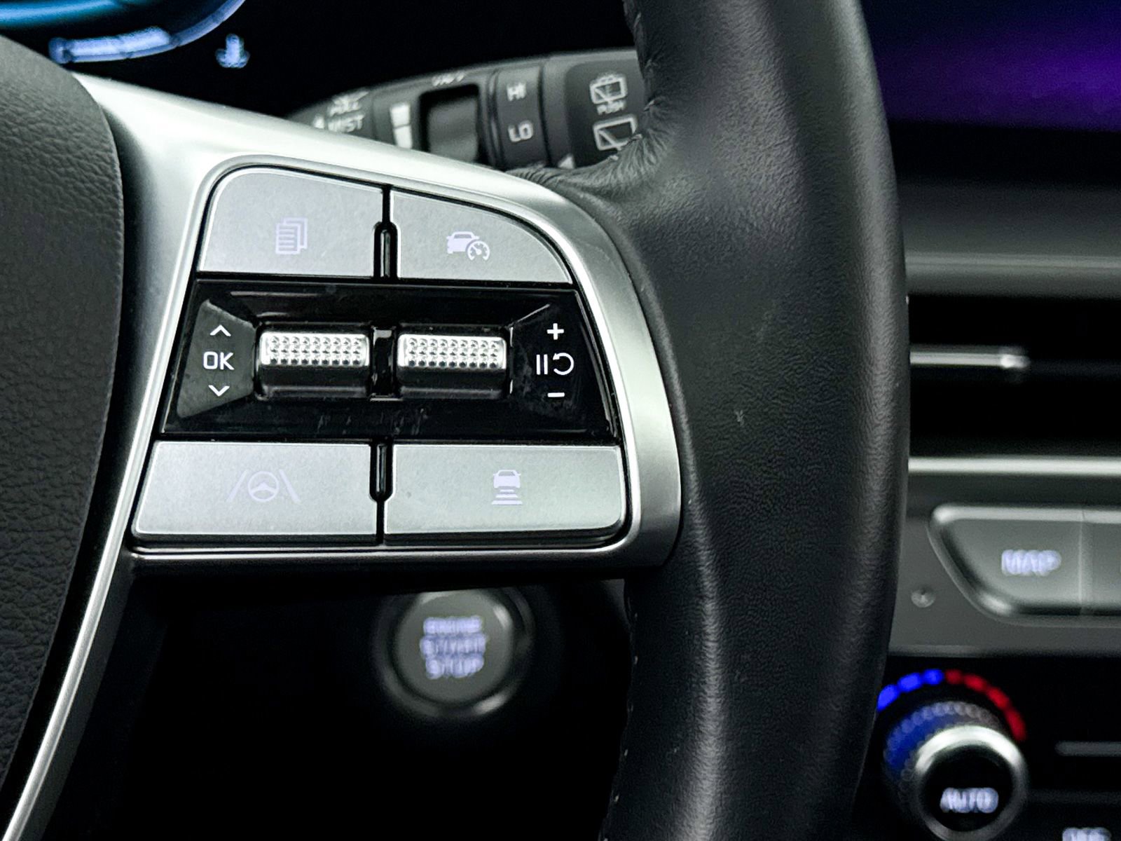 Used 2025 Kia Telluride S image 38