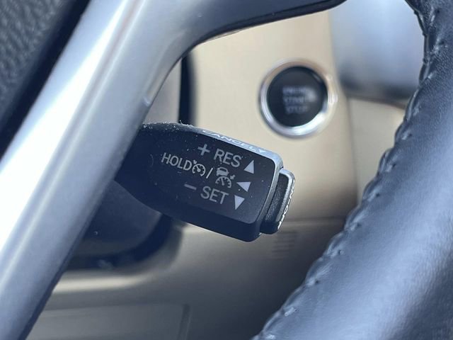 Used 2019 Toyota Highlander XLE AWD/4WD image 30