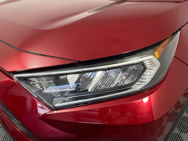 Used 2020 Toyota RAV4 XLE FWD image 11
