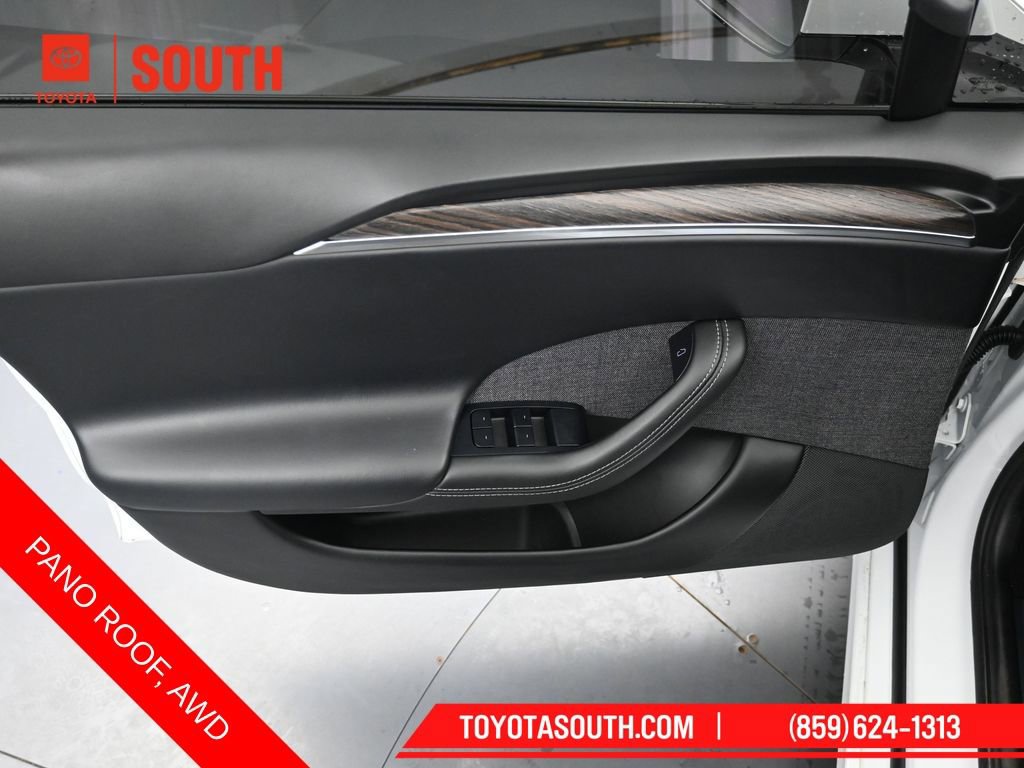 Used 2022 Tesla Model S AWD/4WD image 21