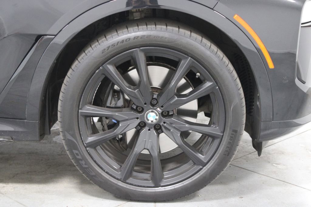 Used 2024 BMW X7 M60i w/ Executive Package image 12