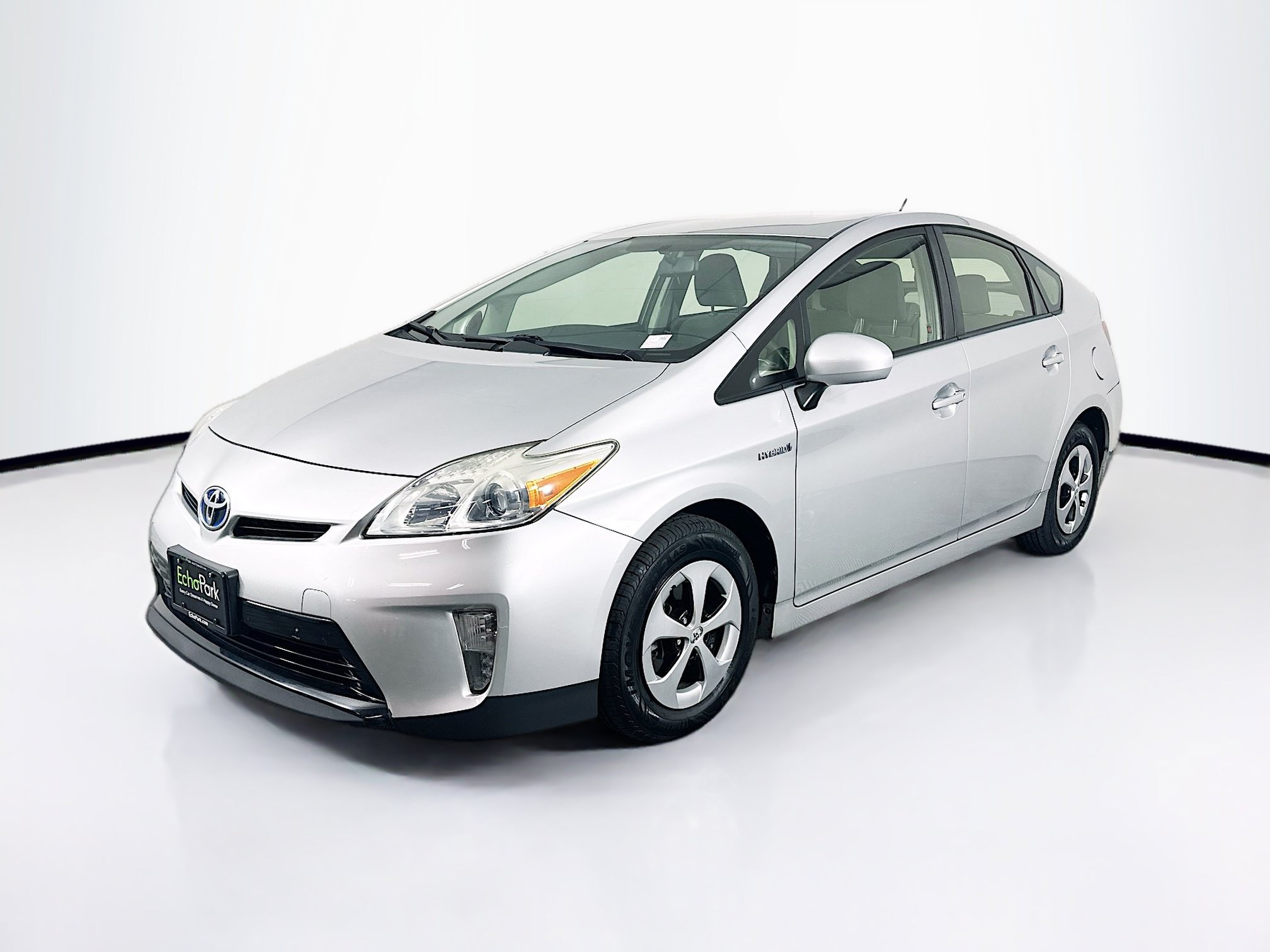 Used 2013 Toyota Prius Two FWD image 3