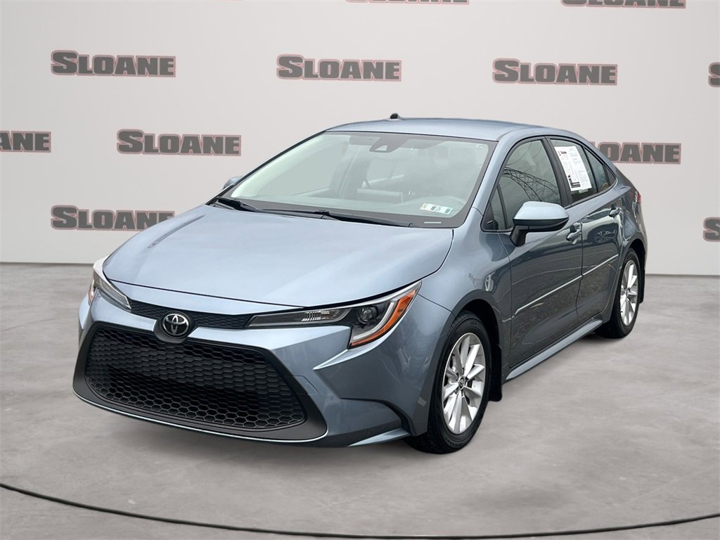 Used 2021 Toyota Corolla LE image 1