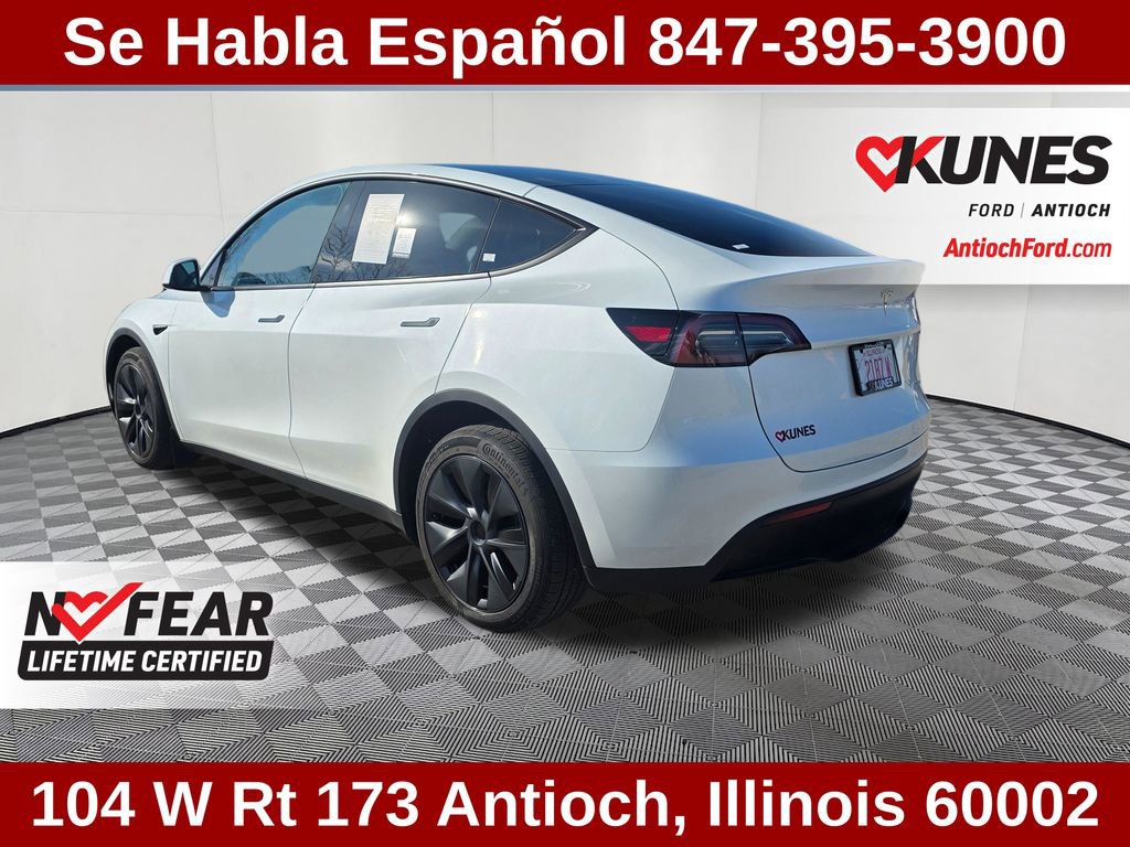 Used 2024 Tesla Model Y Long Range AWD/4WD image 6