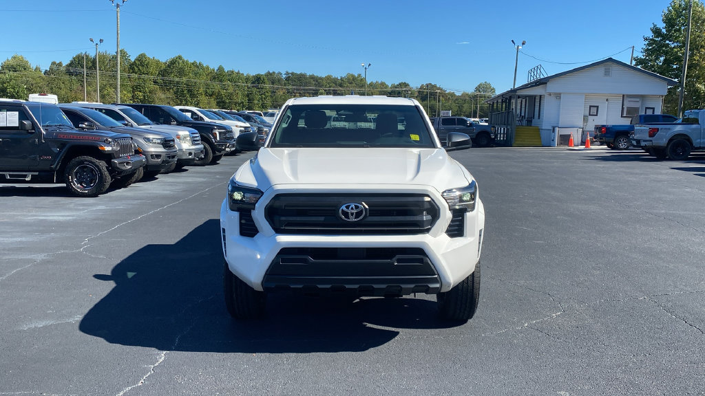 Used 2024 Toyota Tacoma SR RWD image 2
